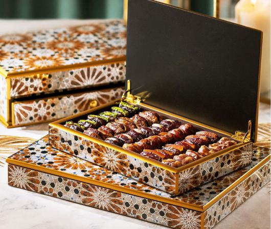 بررسی کیفی خرما پیارم بسته بندی